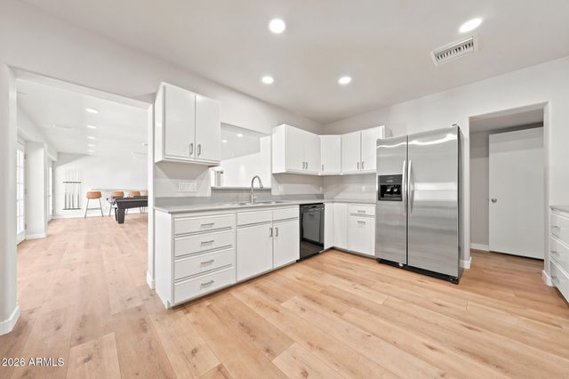 137 E VISTA DEL CERRO Drive, Tempe, AZ 85281
