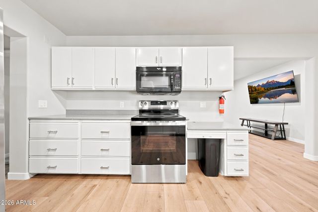 137 E VISTA DEL CERRO Drive, Tempe, AZ 85281