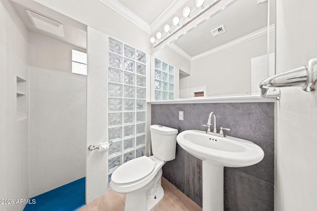 137 E VISTA DEL CERRO Drive, Tempe, AZ 85281