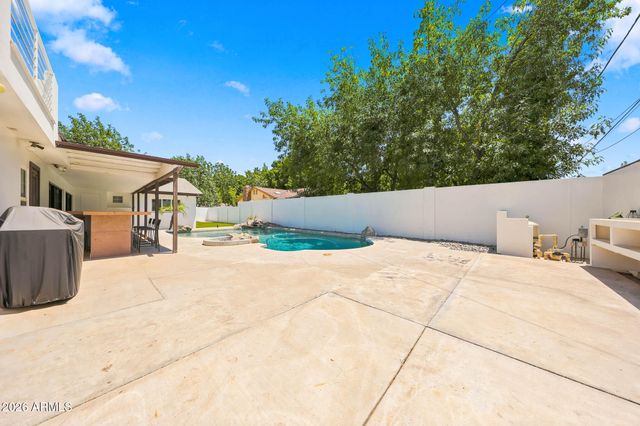 137 E VISTA DEL CERRO Drive, Tempe, AZ 85281