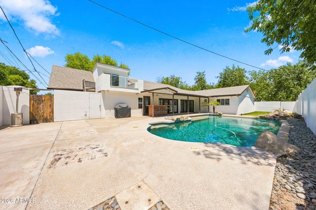 137 E VISTA DEL CERRO Drive, Tempe, AZ 85281