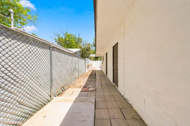 137 E VISTA DEL CERRO Drive, Tempe, AZ 85281