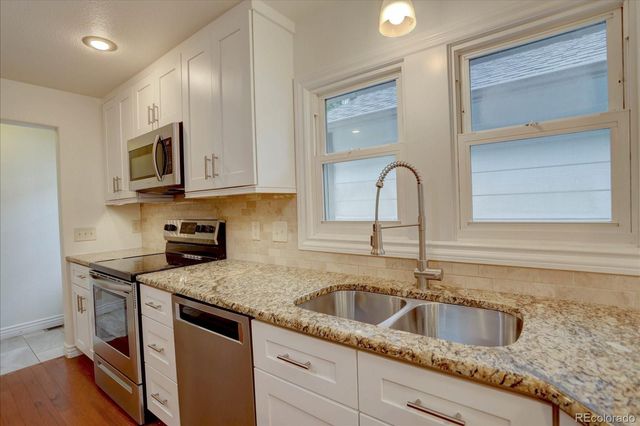 488 S Parfet Street, Lakewood, CO 80226