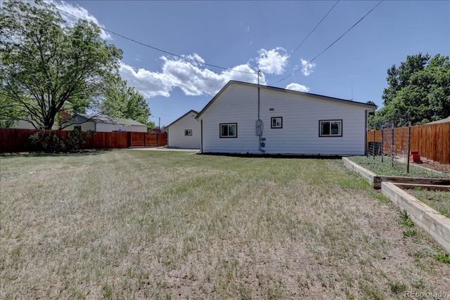 488 S Parfet Street, Lakewood, CO 80226