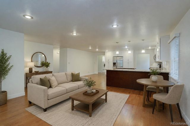 488 S Parfet Street, Lakewood, CO 80226