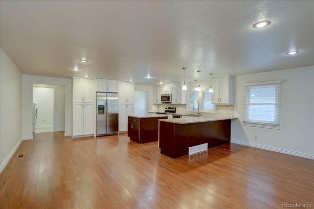 488 S Parfet Street, Lakewood, CO 80226