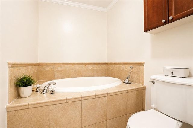 825 Highland Lane NE 1208, Atlanta, GA 30306