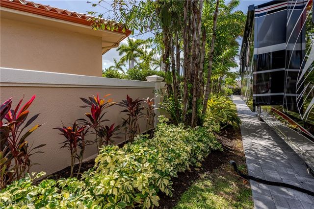 13547 Snook CIR, Naples, FL 34114