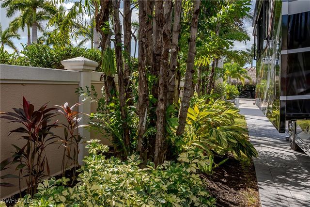 13547 Snook CIR, Naples, FL 34114