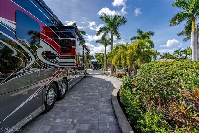 13547 Snook CIR, Naples, FL 34114