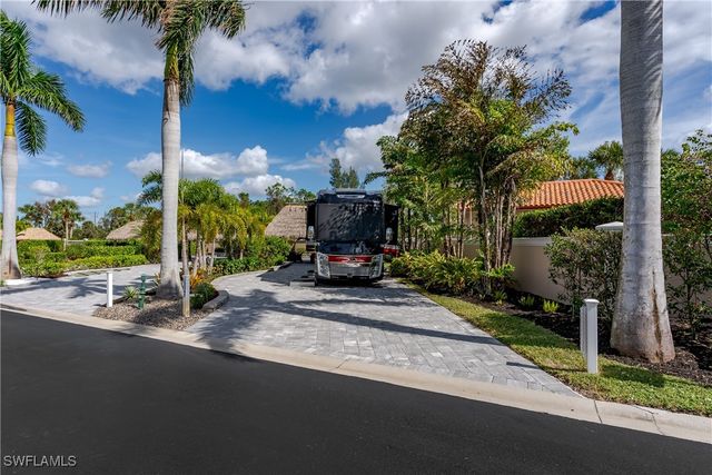 13547 Snook CIR, Naples, FL 34114