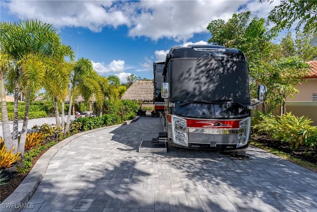 13547 Snook CIR, Naples, FL 34114