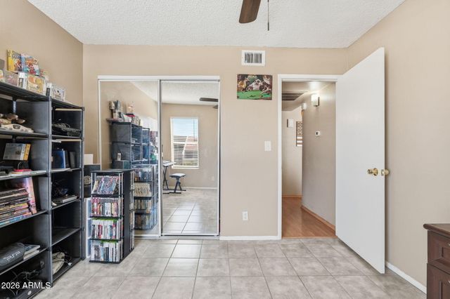 1927 E HAMPTON Avenue 221, Mesa, AZ 85204