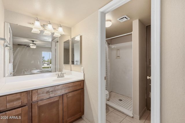 1927 E HAMPTON Avenue 221, Mesa, AZ 85204
