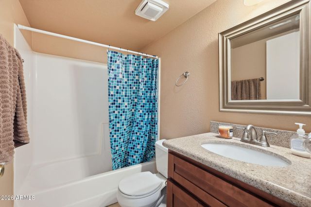 1927 E HAMPTON Avenue 221, Mesa, AZ 85204