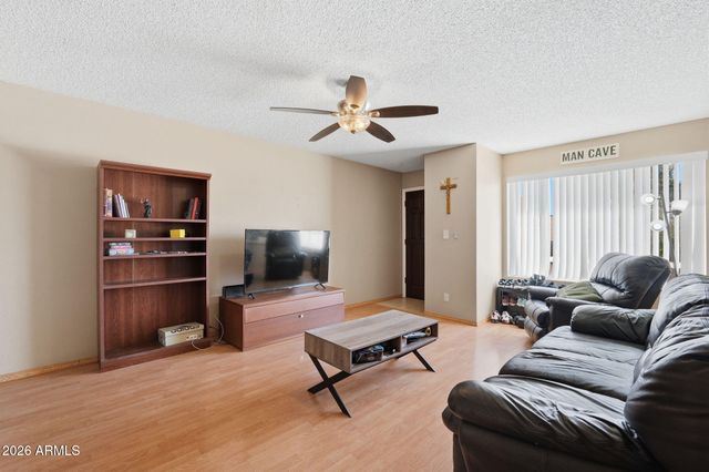 1927 E HAMPTON Avenue 221, Mesa, AZ 85204