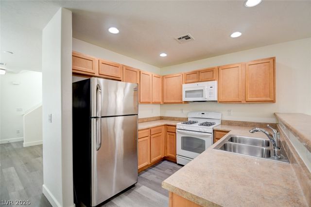 5234 Fire Night Avenue, Las Vegas, NV 89122