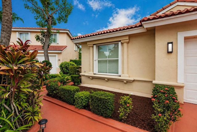 6298 Harbour Chase Dr, Lake Worth, FL 33467