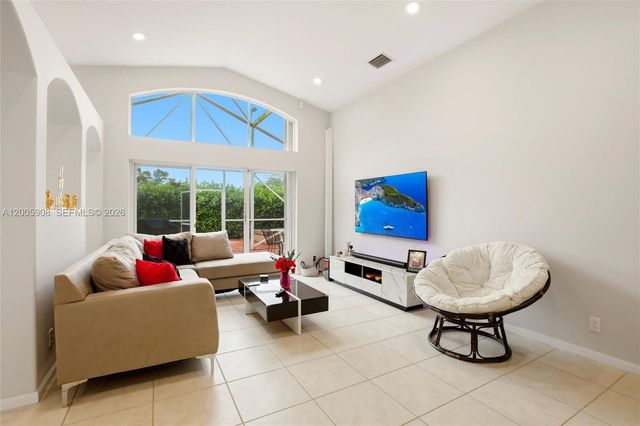 6298 Harbour Chase Dr, Lake Worth, FL 33467