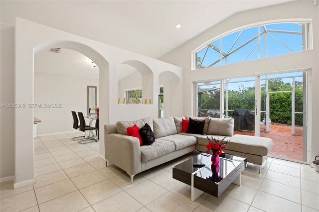 6298 Harbour Chase Dr, Lake Worth, FL 33467