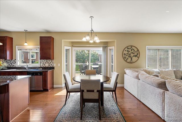 24729 Cavendish Avenue E, Novi, MI 48375