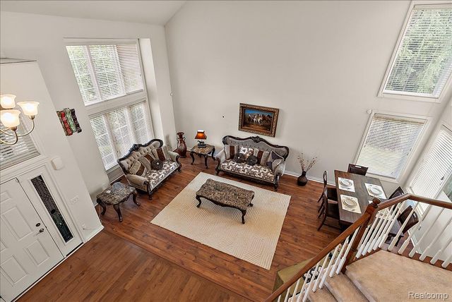 24729 Cavendish Avenue E, Novi, MI 48375
