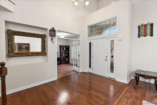 24729 Cavendish Avenue E, Novi, MI 48375