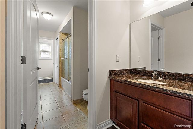 24729 Cavendish Avenue E, Novi, MI 48375
