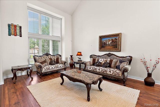 24729 Cavendish Avenue E, Novi, MI 48375