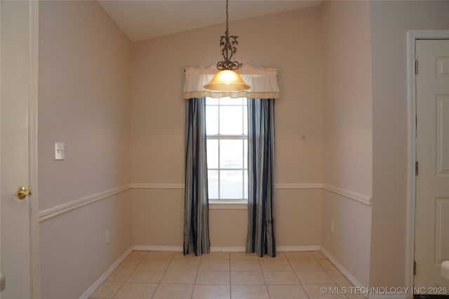 1907 N Chambers Avenue, Claremore, OK 74017