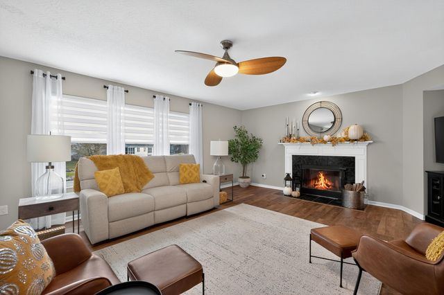 28 Windfield Way, Florence, KY 41042