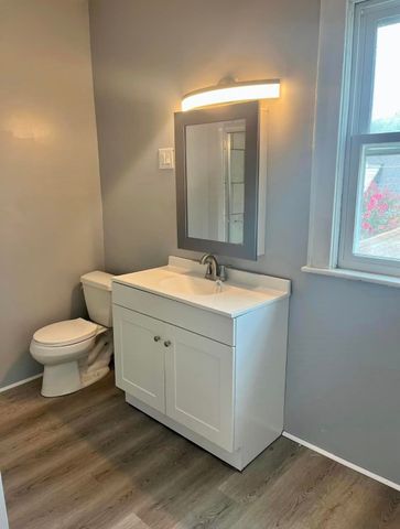 1327 13th Street, Huntington, WV 25701
