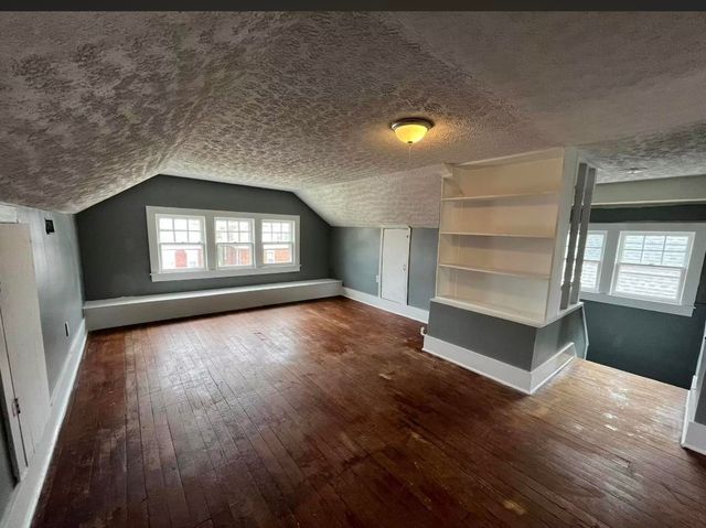 1327 13th Street, Huntington, WV 25701
