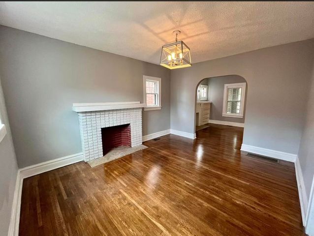 1327 13th Street, Huntington, WV 25701