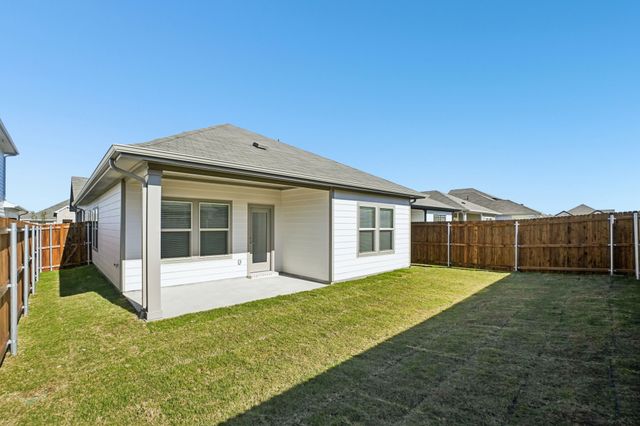 832 Sunflower Road, Lavon, TX 75166