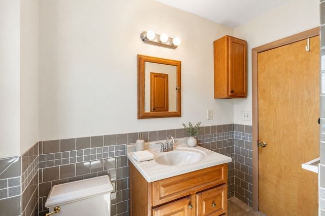 19 Penn St, Quincy, MA 02169
