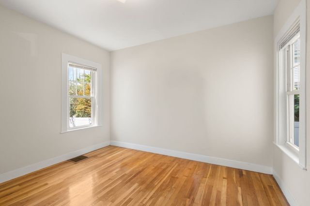 19 Penn St, Quincy, MA 02169