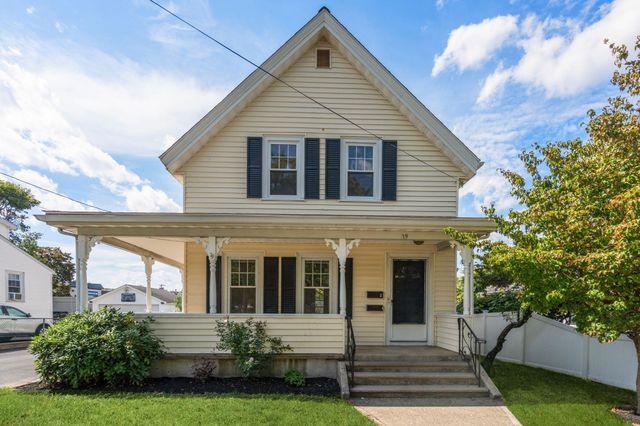 19 Penn St, Quincy, MA 02169