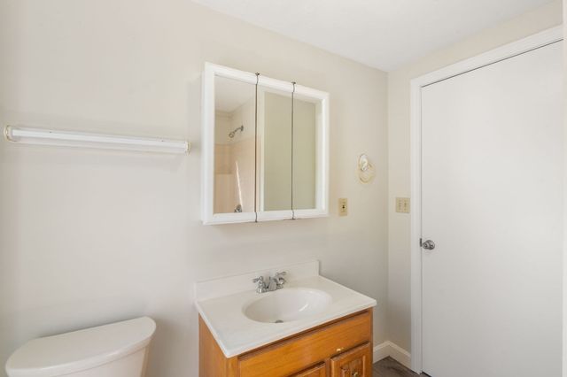 19 Penn St, Quincy, MA 02169
