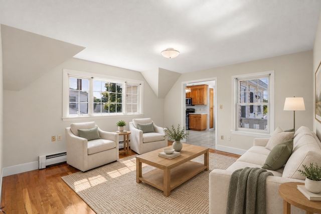 19 Penn St, Quincy, MA 02169