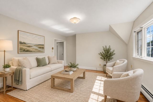 19 Penn St, Quincy, MA 02169