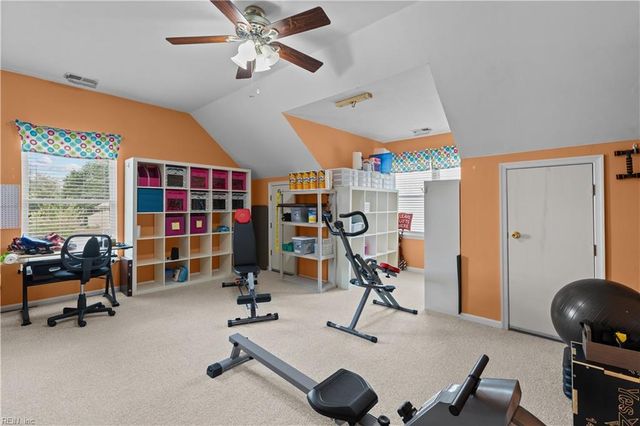 109 Castle CT, Suffolk, VA 23434