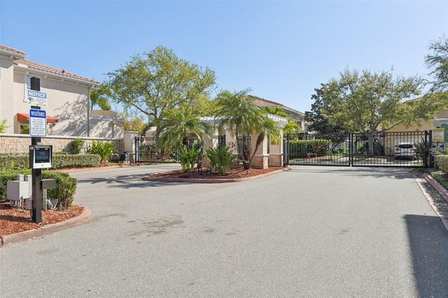 300 VALENCIA CIRCLE, St Petersburg, FL 33716