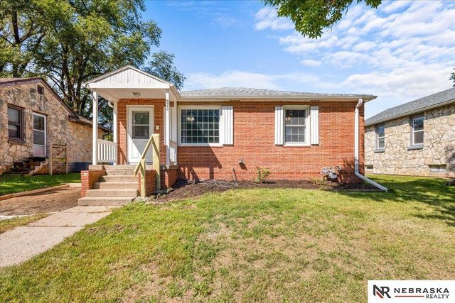 820 S 9th Street, Plattsmouth, NE 68048