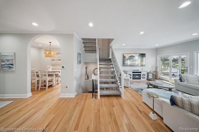 1747 Shankin Drive, Wolverine Lake, MI 48390