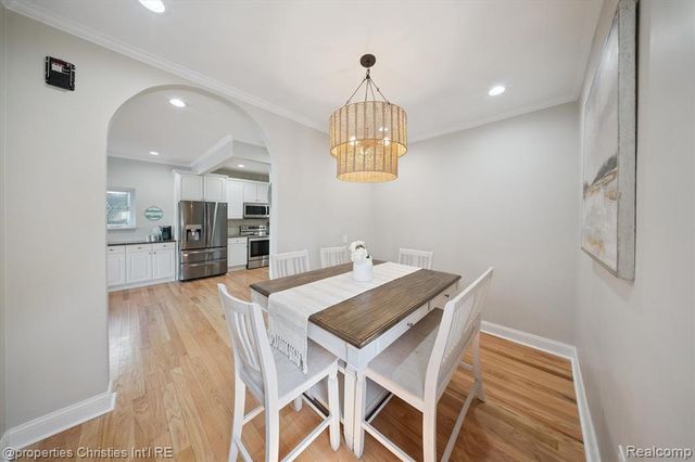 1747 Shankin Drive, Wolverine Lake, MI 48390