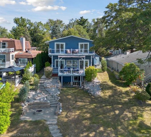 1747 Shankin Drive, Wolverine Lake, MI 48390