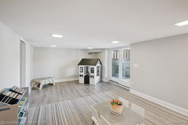 1747 Shankin Drive, Wolverine Lake, MI 48390