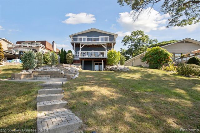 1747 Shankin Drive, Wolverine Lake, MI 48390