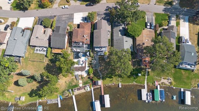 1747 Shankin Drive, Wolverine Lake, MI 48390